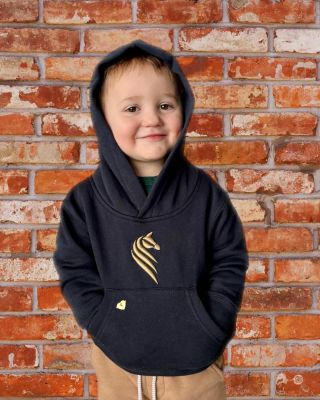 Zima volá! ❄️ Objevte naši novou kolekci zimních čepic a mikin, navrženou pro milovníky jezdeckého sportu. 🐎 Styl, pohodlí...